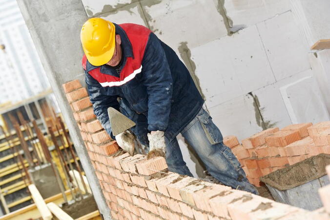 Nabídka práce: stavební dělník / zedník / montér oken